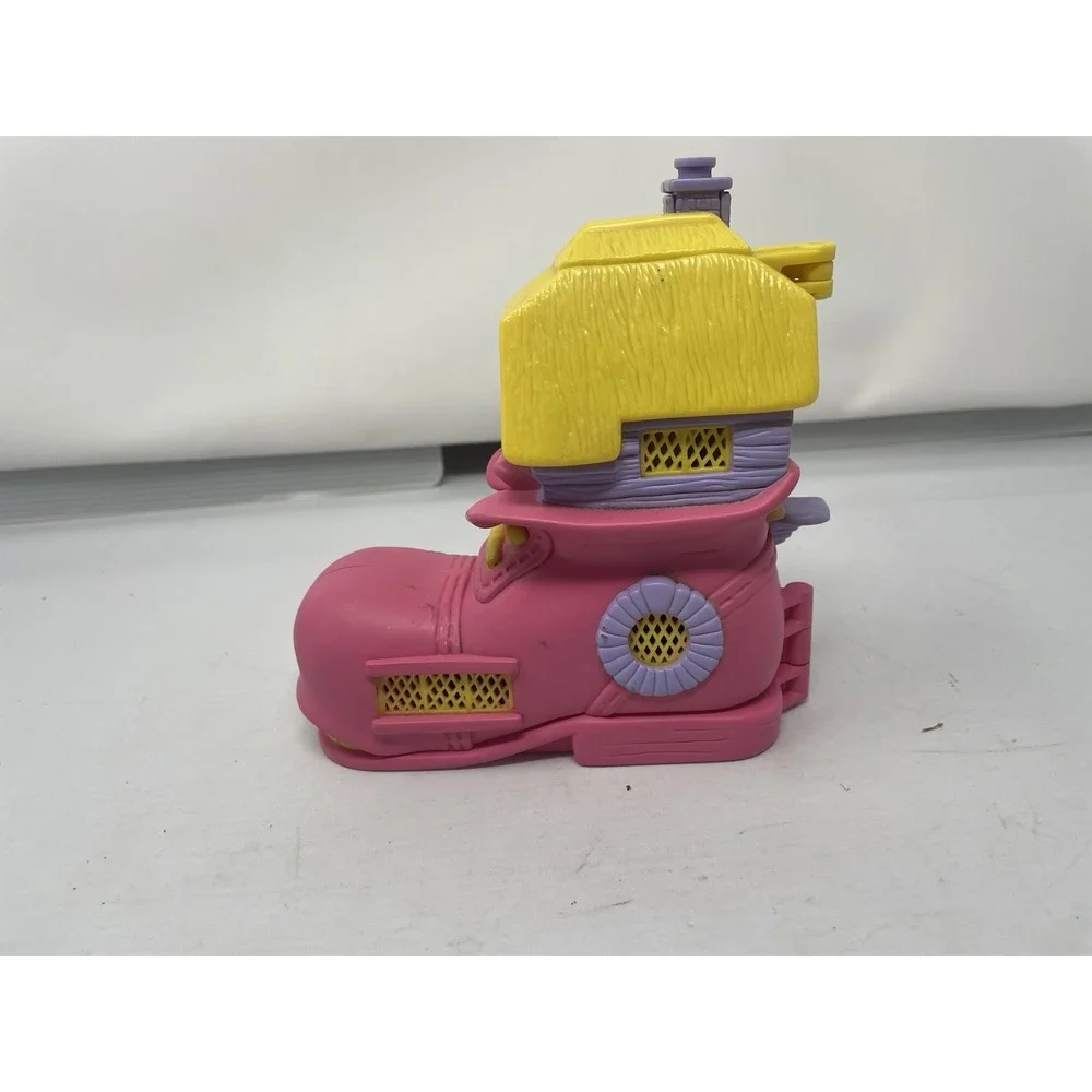 1995‎ Vivid Imaginations Storybook Shoe House Playset – Vintage Dollhouse School